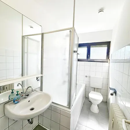 60 Qm 7 Einzelbetten Stellplatz *